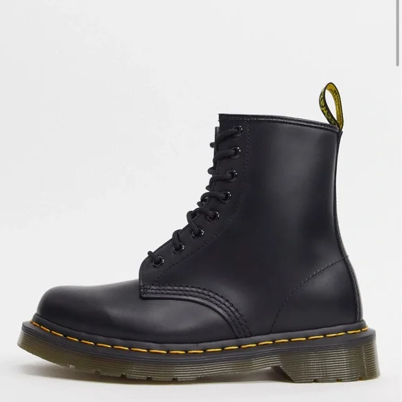 Dr Martens Modern Classics Smooth 1460 8-Eye Boots - Picture 8 of 10